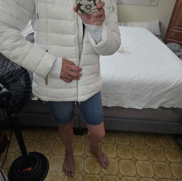 NWOTS!JESSICA SIMPSON WHITE/GOLD PUFFER PACKABLE JACKET! SIZE MED! NWOTS! - Picture 16 of 16